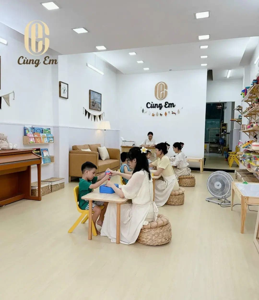 Một buổi sáng ở Cùng Em